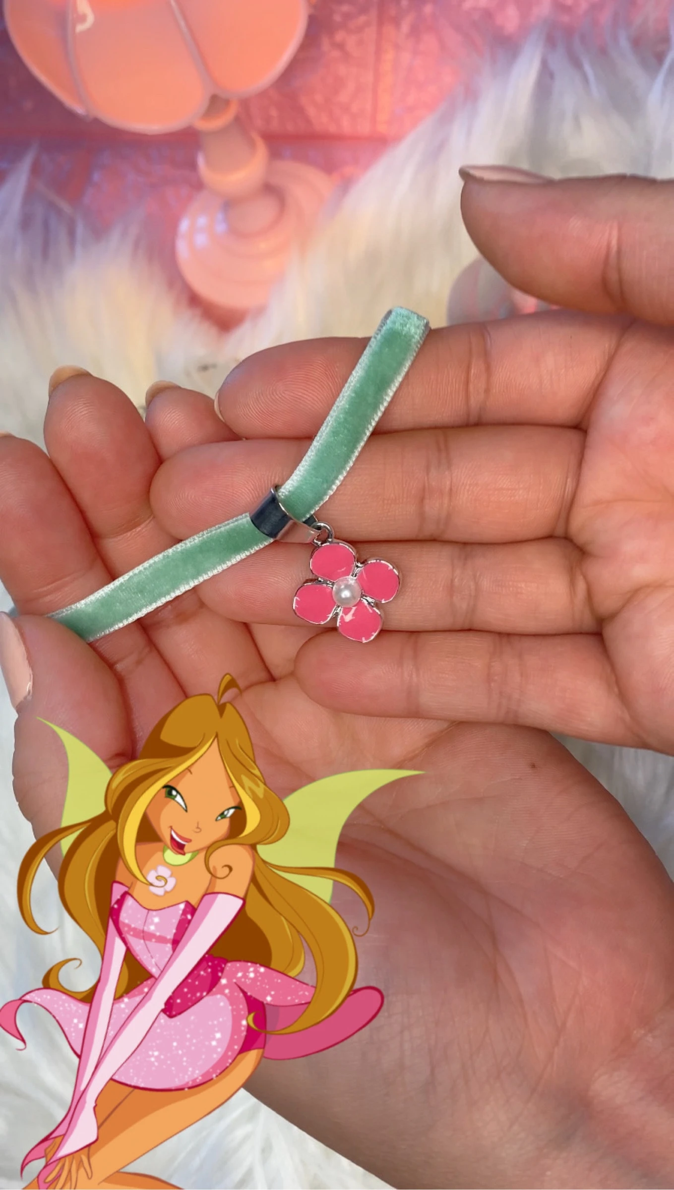 Winx Flora Choker necklace 